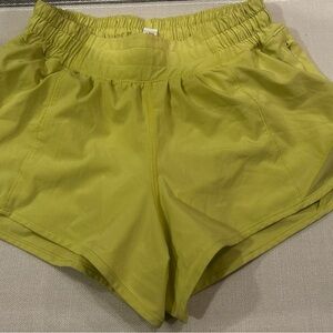 Lululemon, Hotty Hot Shorts 2.5, High rise